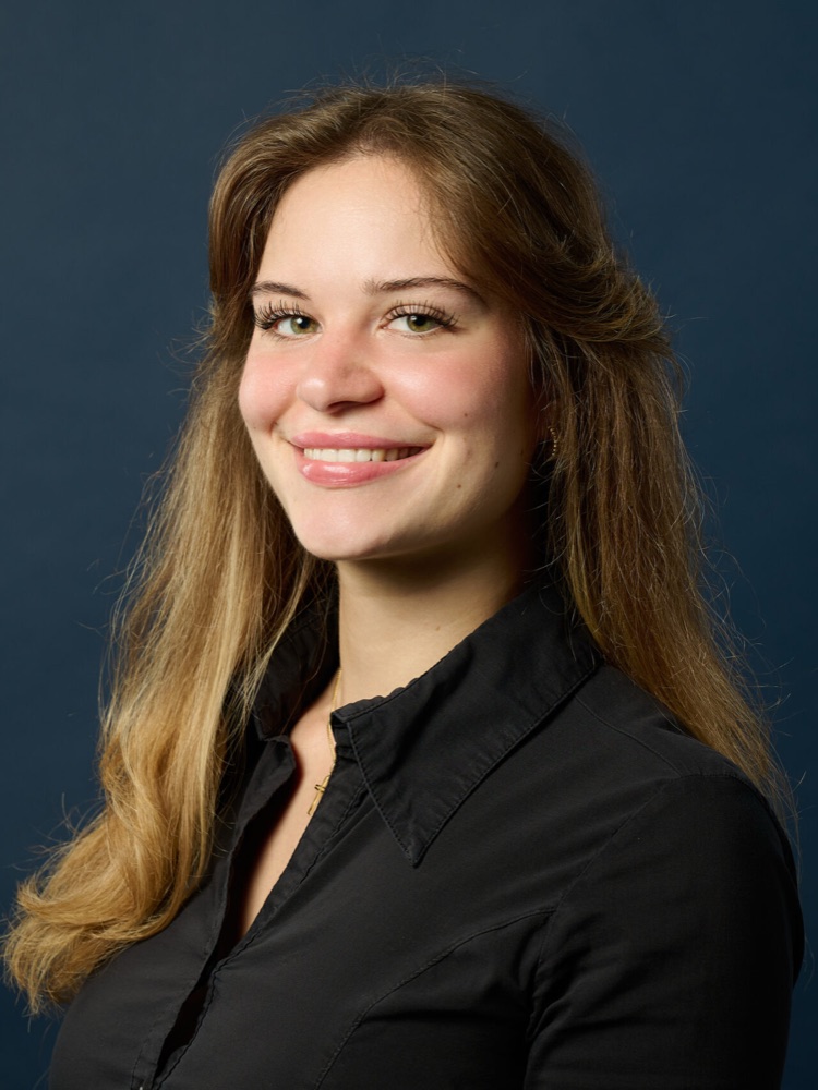 Lena, Gründerin von Tracelle